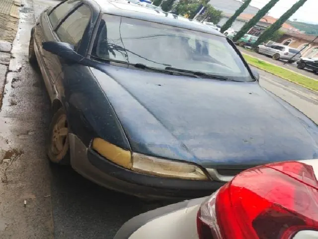 Lote 11 · GM/VECTRA CD 1997 — conservado