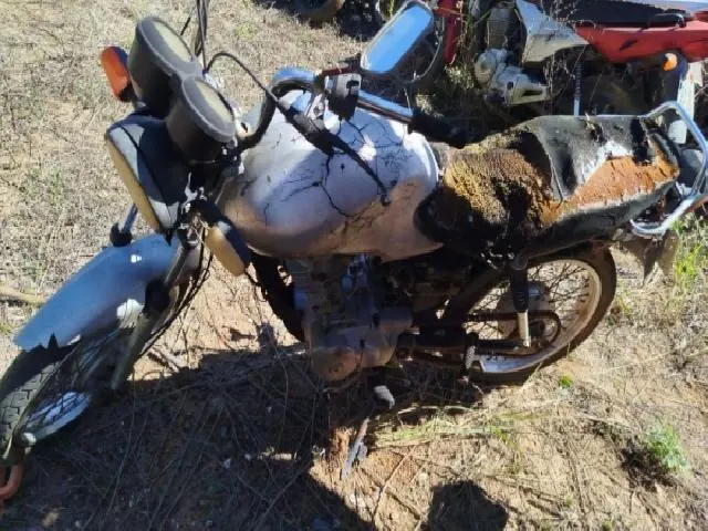 Lote 9 · HONDA/CG 125 TITAN KS 2001 — conservado