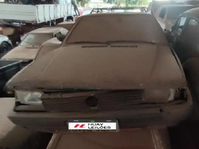 Lote 44 · VW/PARATI GL 1.8 1992 — sucata