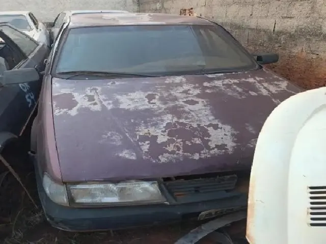 Lote 23 · Fiat/Tempra Hlx 16V 1997 — Sucata