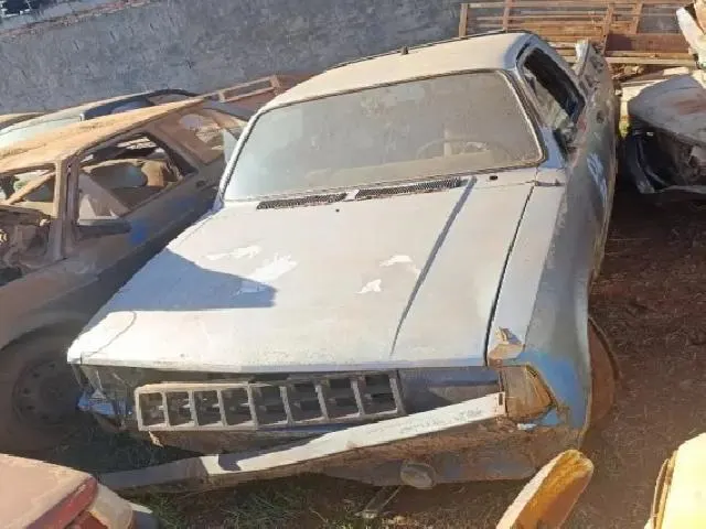 Lote 14 · GM/CHEVY 500 SL 1988 — sucata