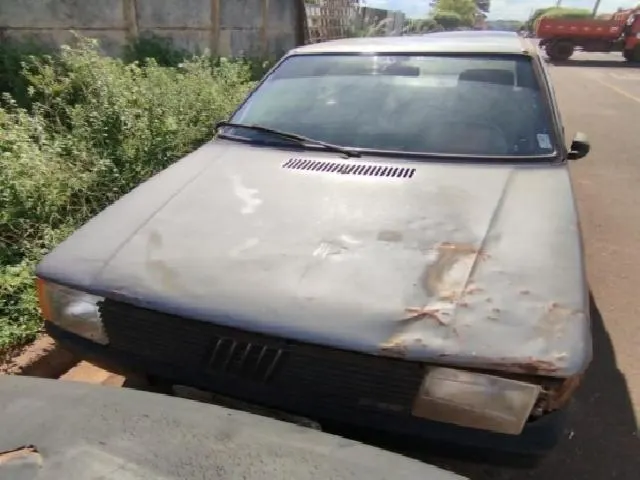 Lote 38 · FIAT/UNO MILLE 1991 — sucata