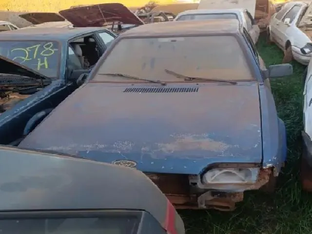 Lote 22 · Ford/Escort 1.0 Hobby 1995 — Sucata