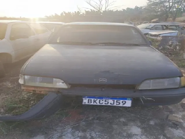 Lote 9 · GM/MONZA SL/E 1993 — conservado