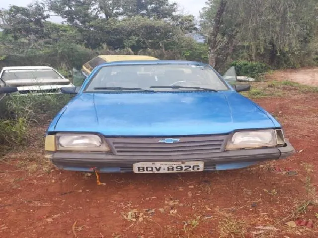 Lote 10 · GM/MONZA SL/E 2.0 1990 — conservado