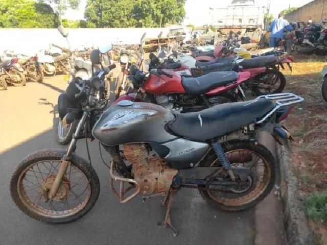 Lote 6 · HONDA/CG 125 Titan KS 2003 — Sucata